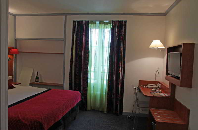 Western Centre Hotel 3*